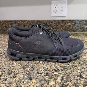 On Running Men’s Cloud Running Sneakers - Black size 10.5